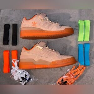 Forum Adidas men 7 women’s 8.5